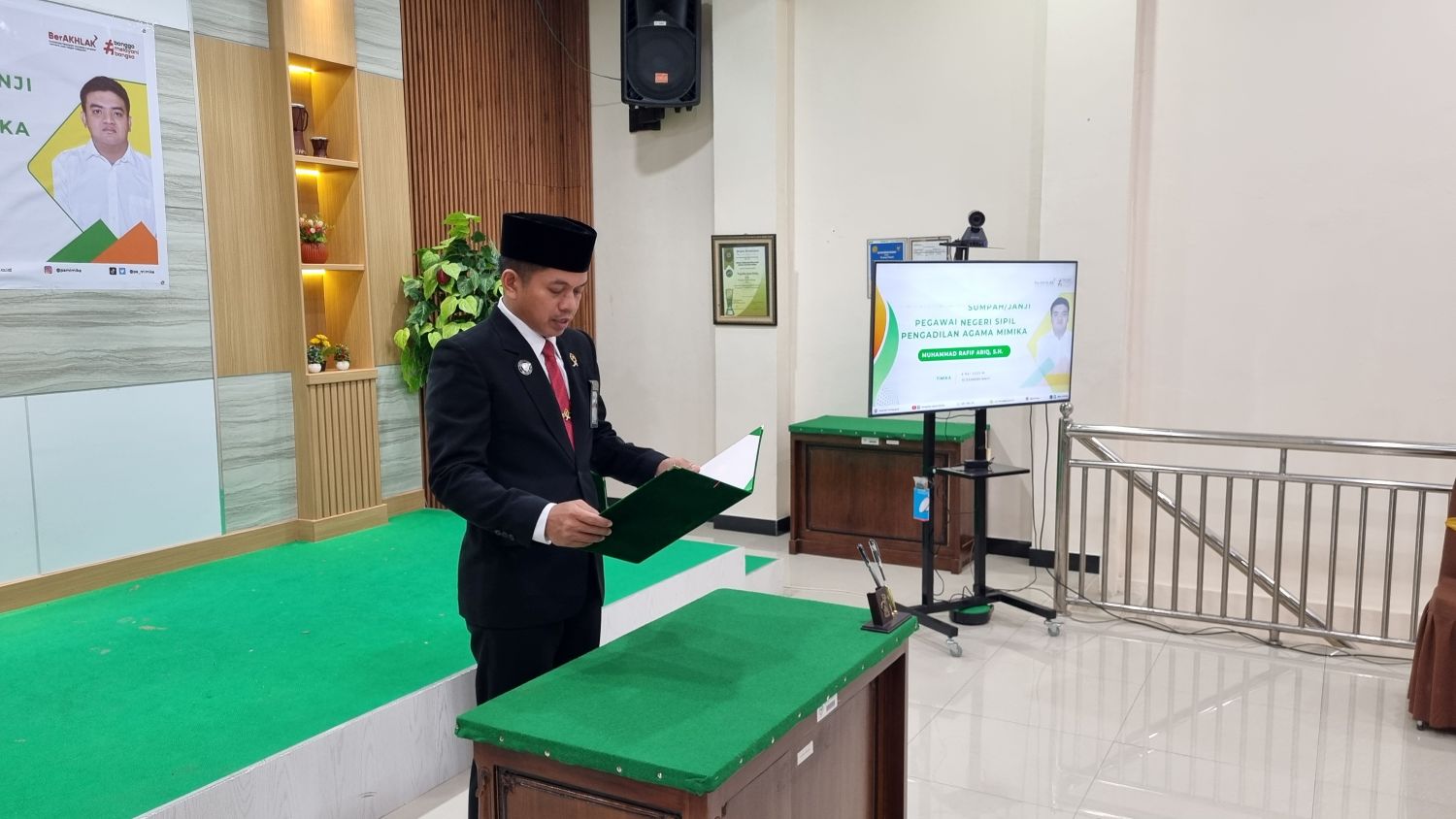 sumpah pns rafif 4